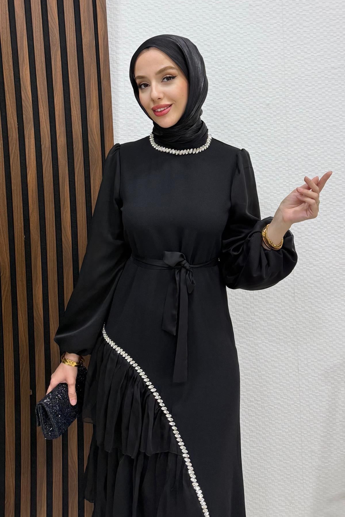 Damla Taş Abiye Siyah