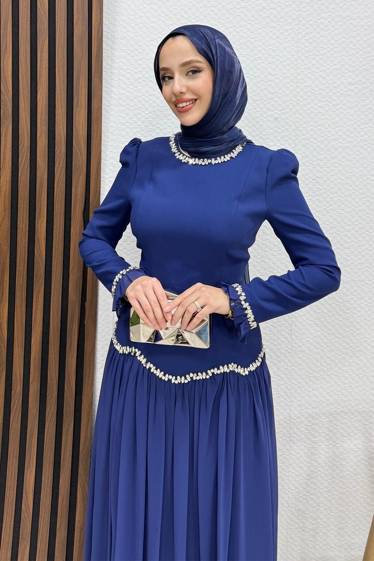 Eftalya Sırt Detay Abiye Açık Lacivert