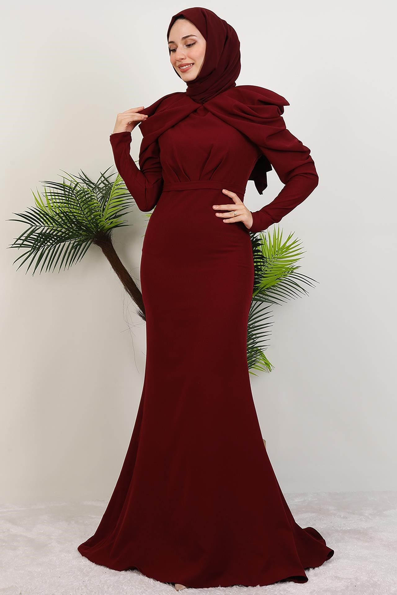 Elena Omuz Detay Abiye Bordo