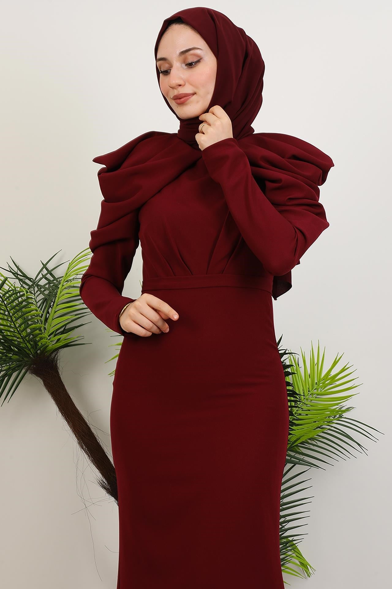Elena Omuz Detay Abiye Bordo