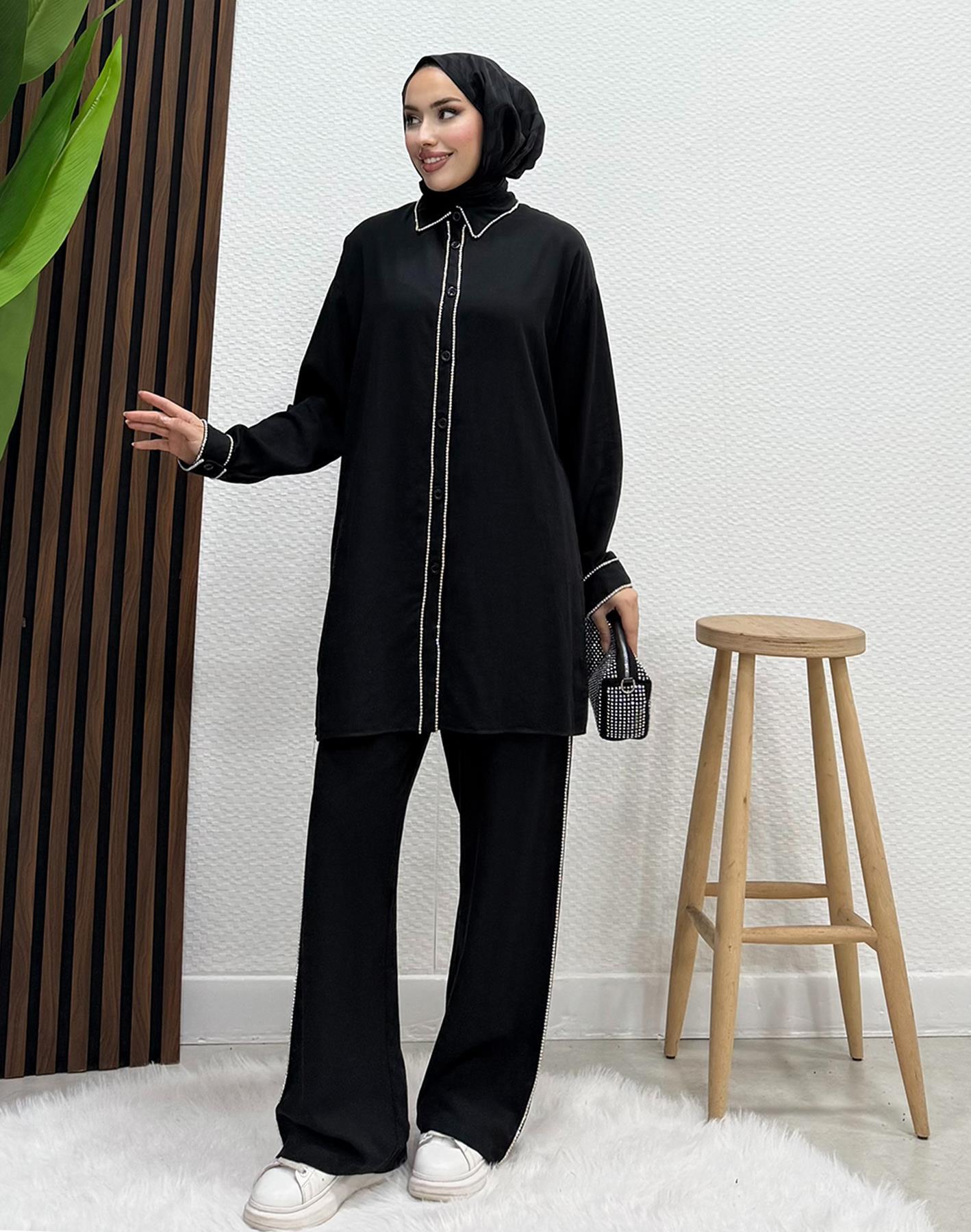 Emma Taşlı Takım Siyah