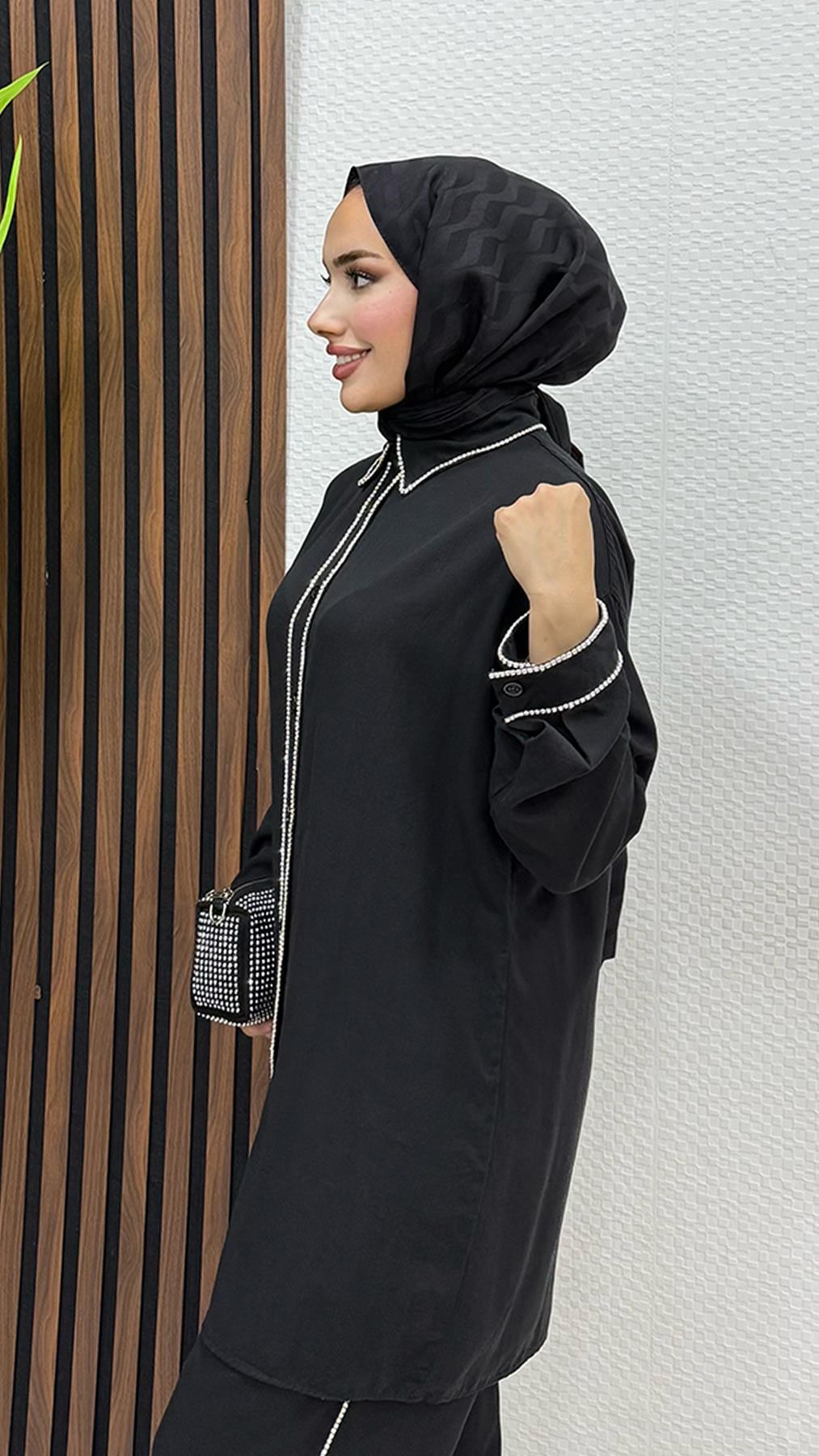 Emma Taşlı Takım Siyah