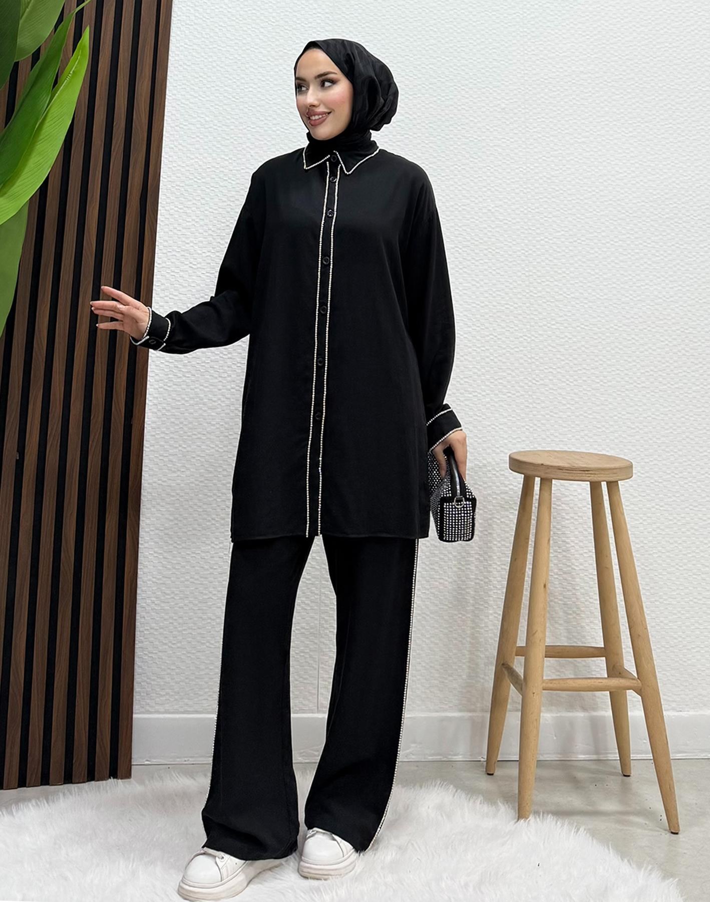 Emma Taşlı Takım Siyah