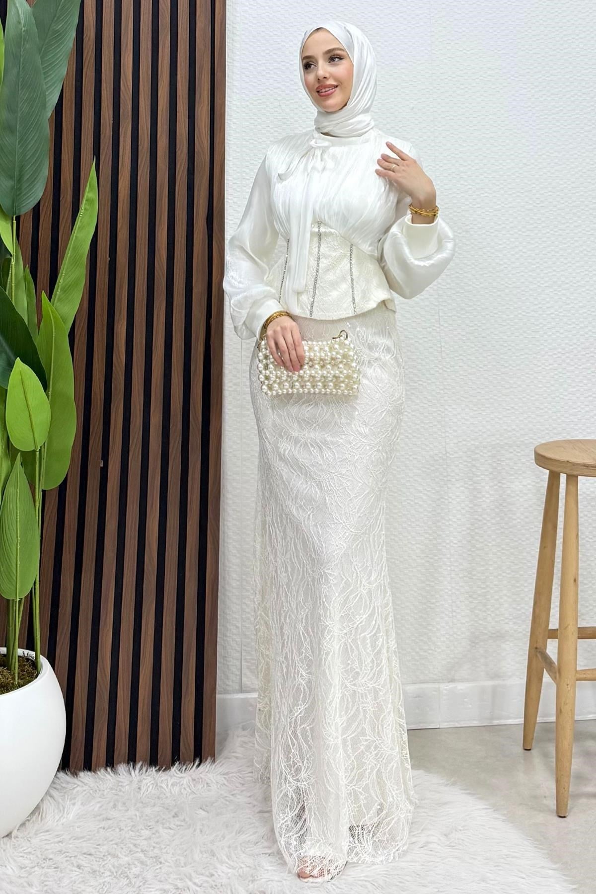 Flarlı Balık Abiye Beyaz