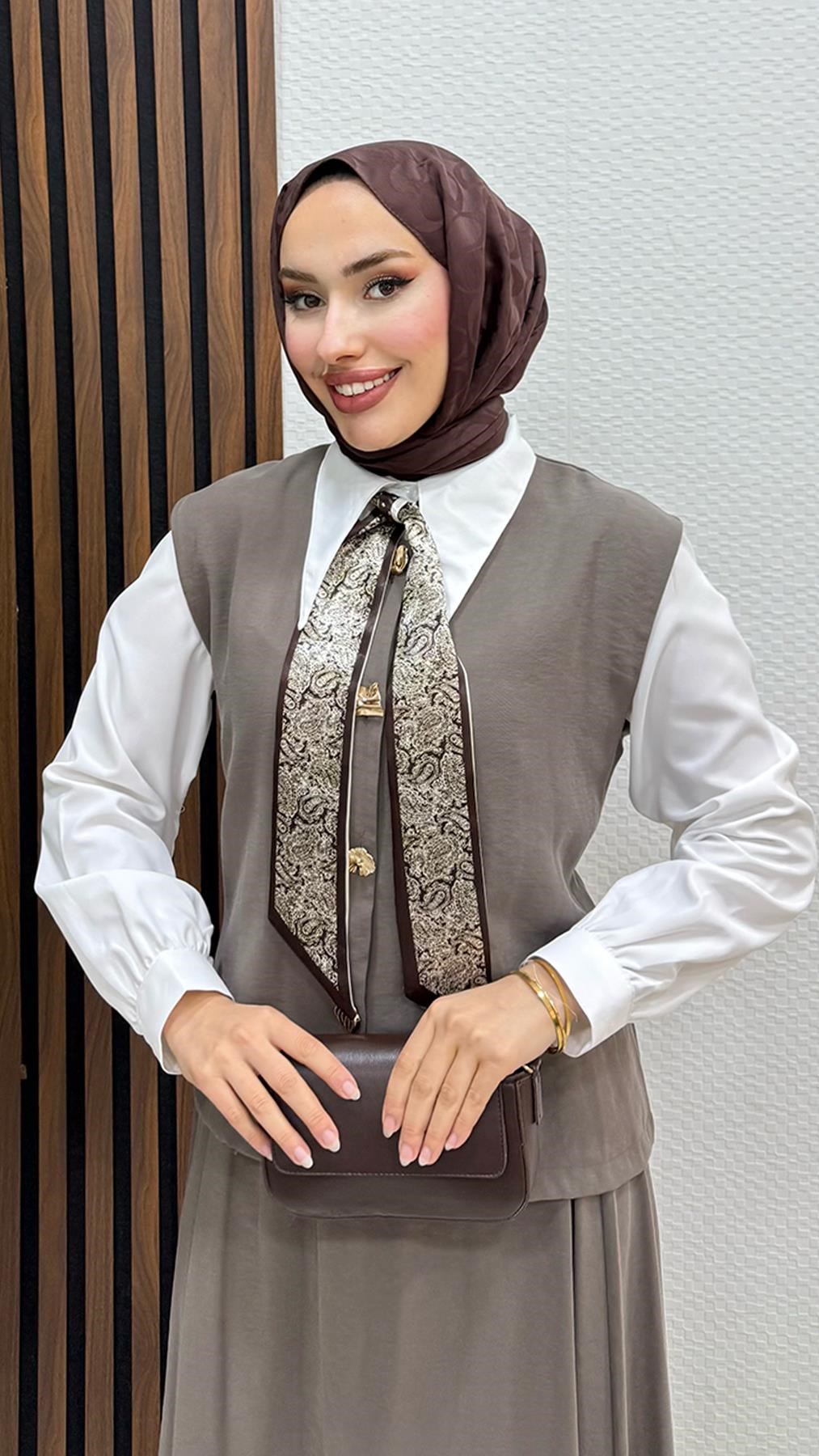 Fularlı Üçlü Takım Koyu Vizon
