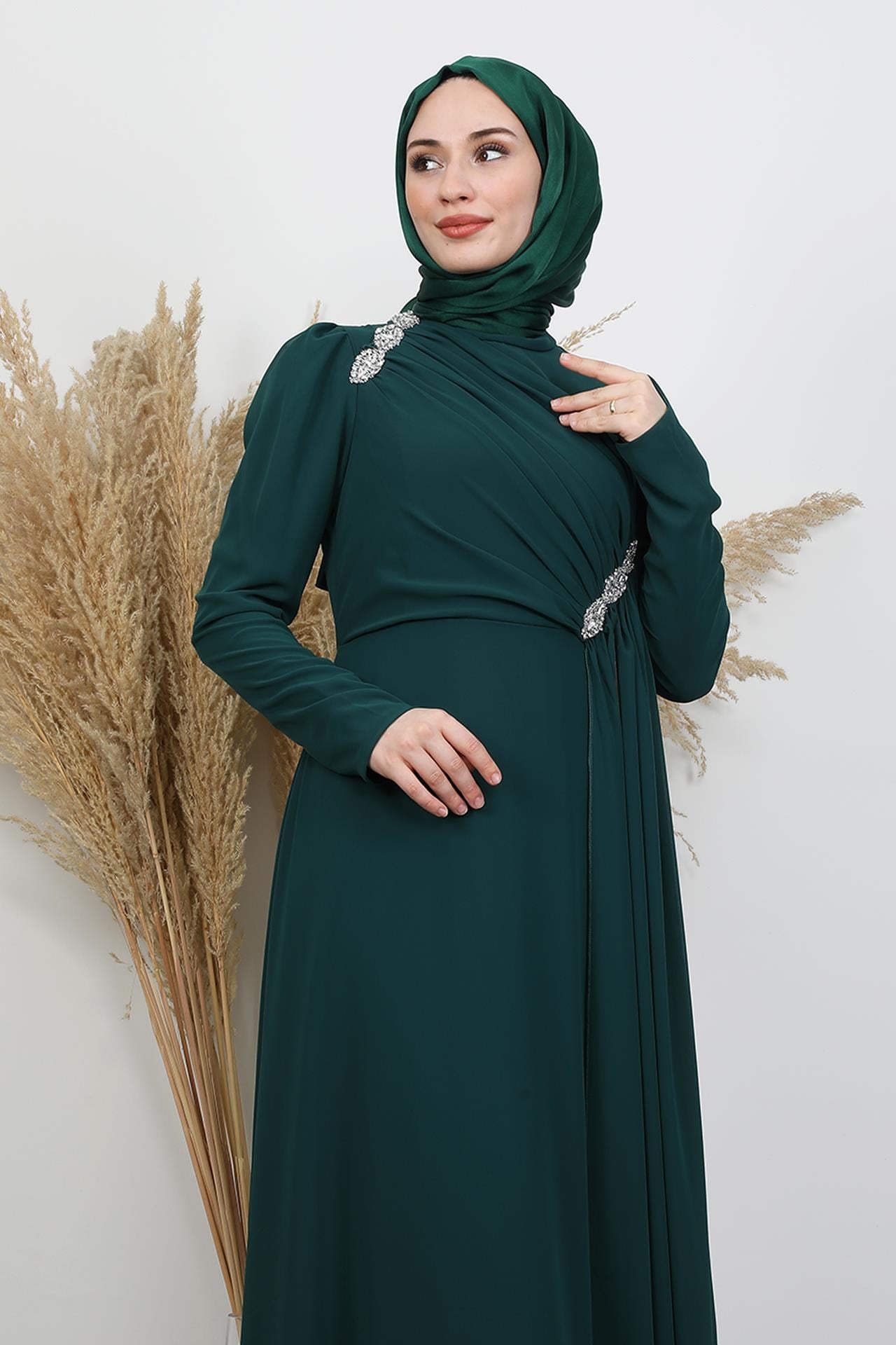 Gülnihal Şifon Abiye Zümrüt