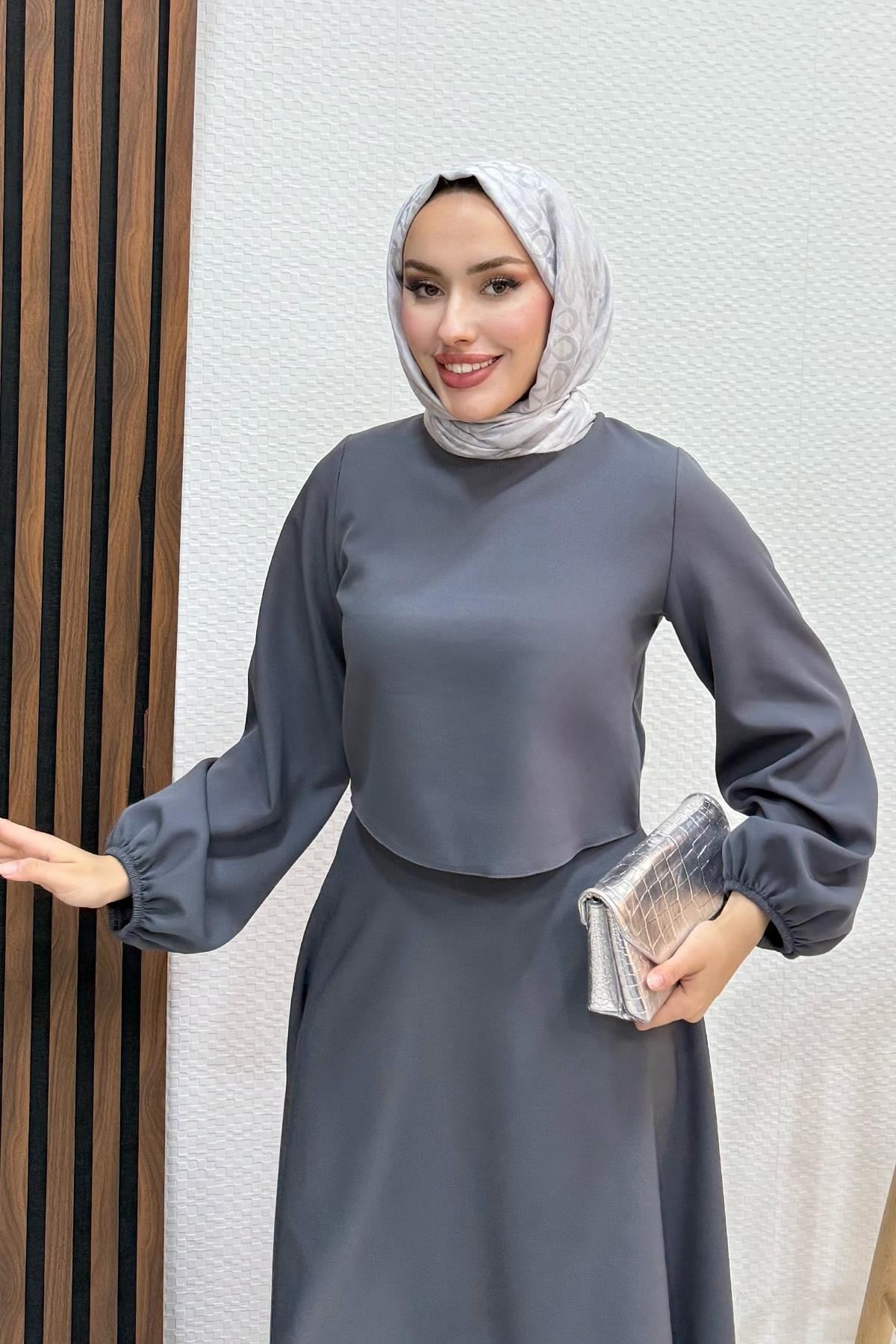 Günseli Krep Takım Koyu Gri