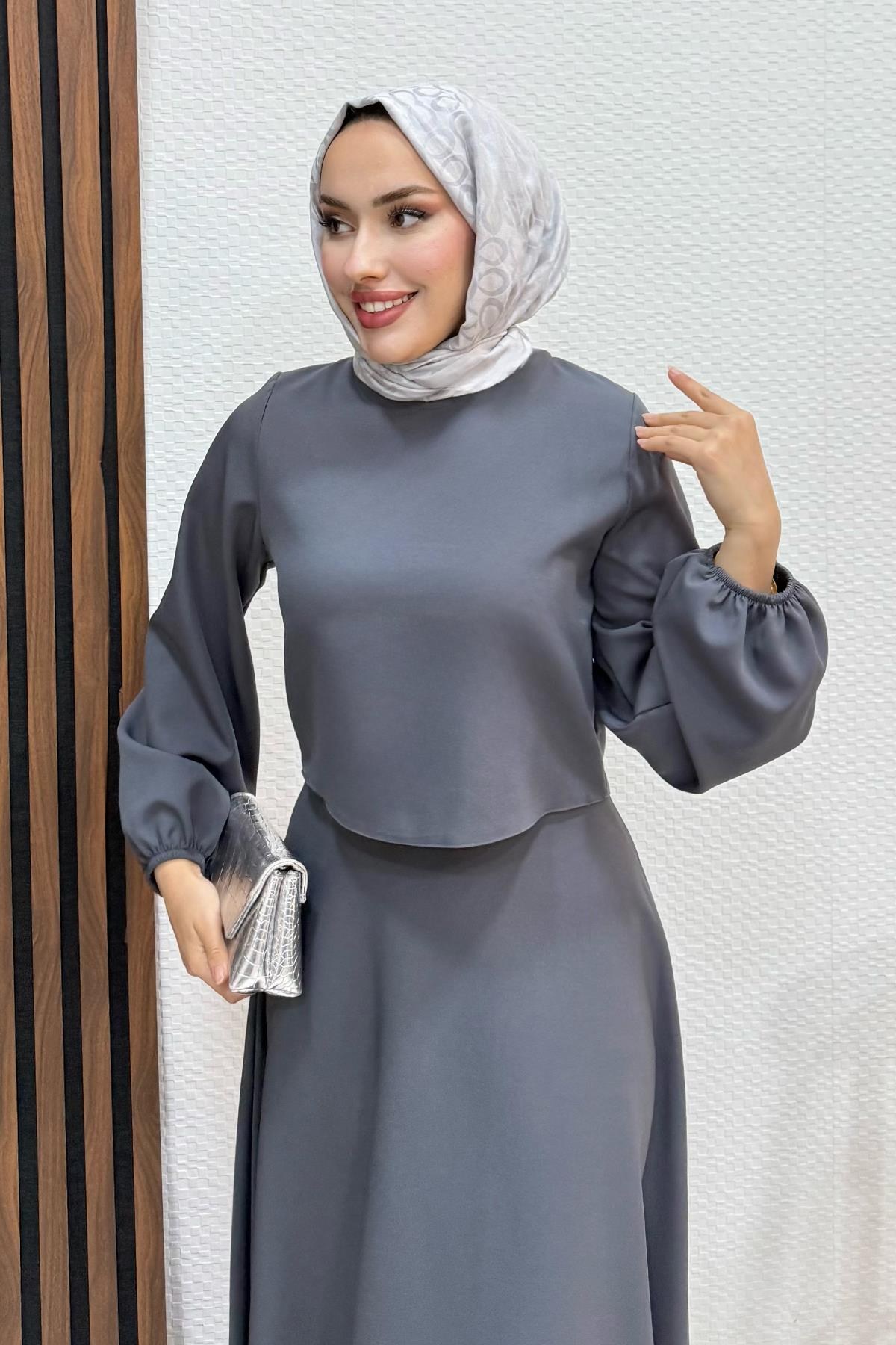 Günseli Krep Takım Koyu Gri