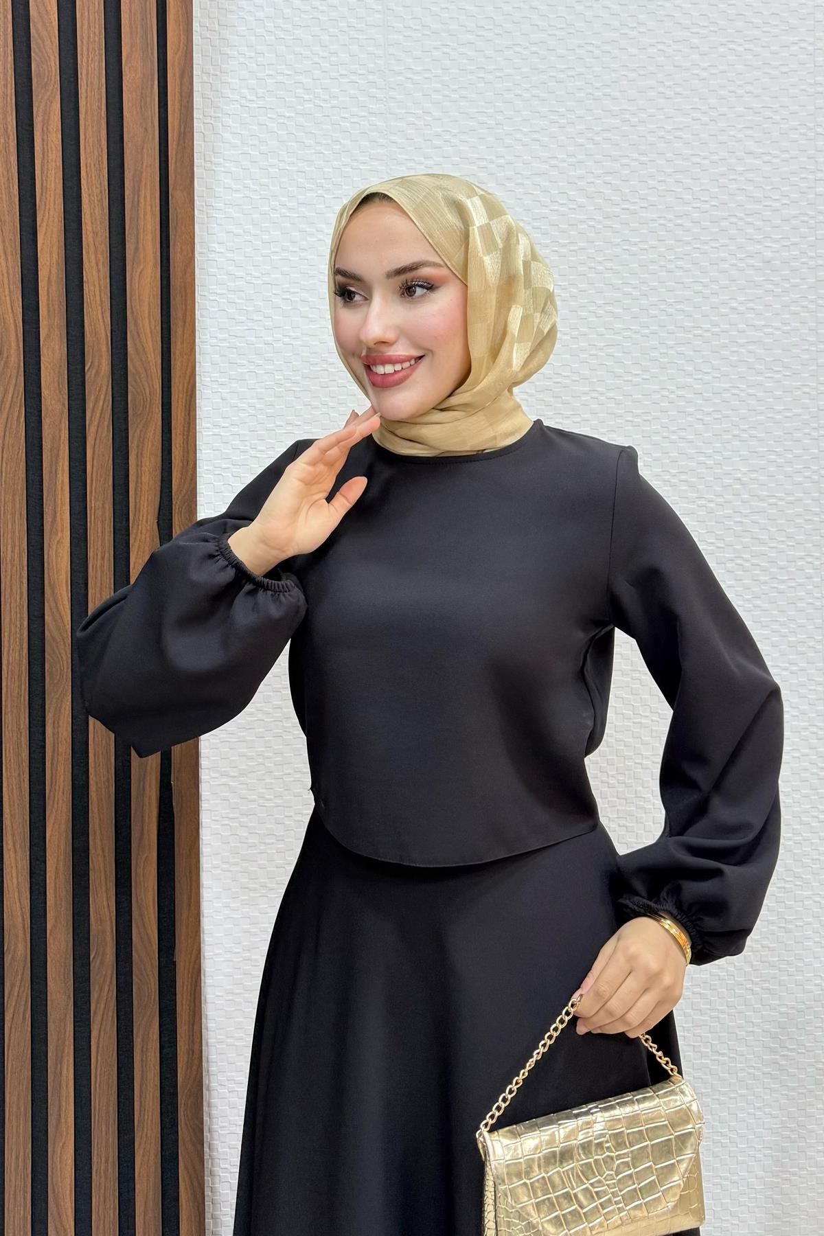 Günseli Krep Takım Siyah