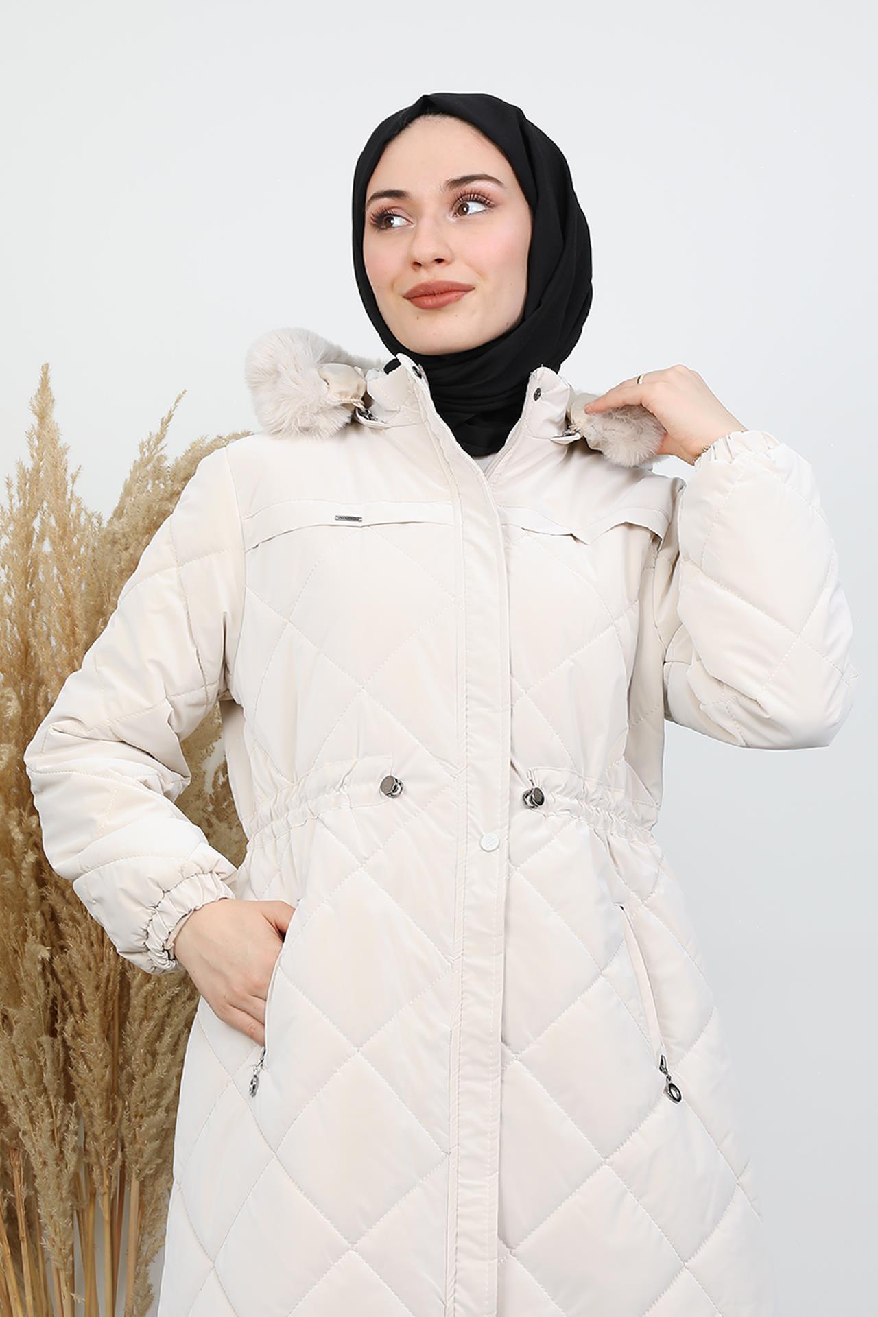 Henna Kapitone Mont Açık Krem