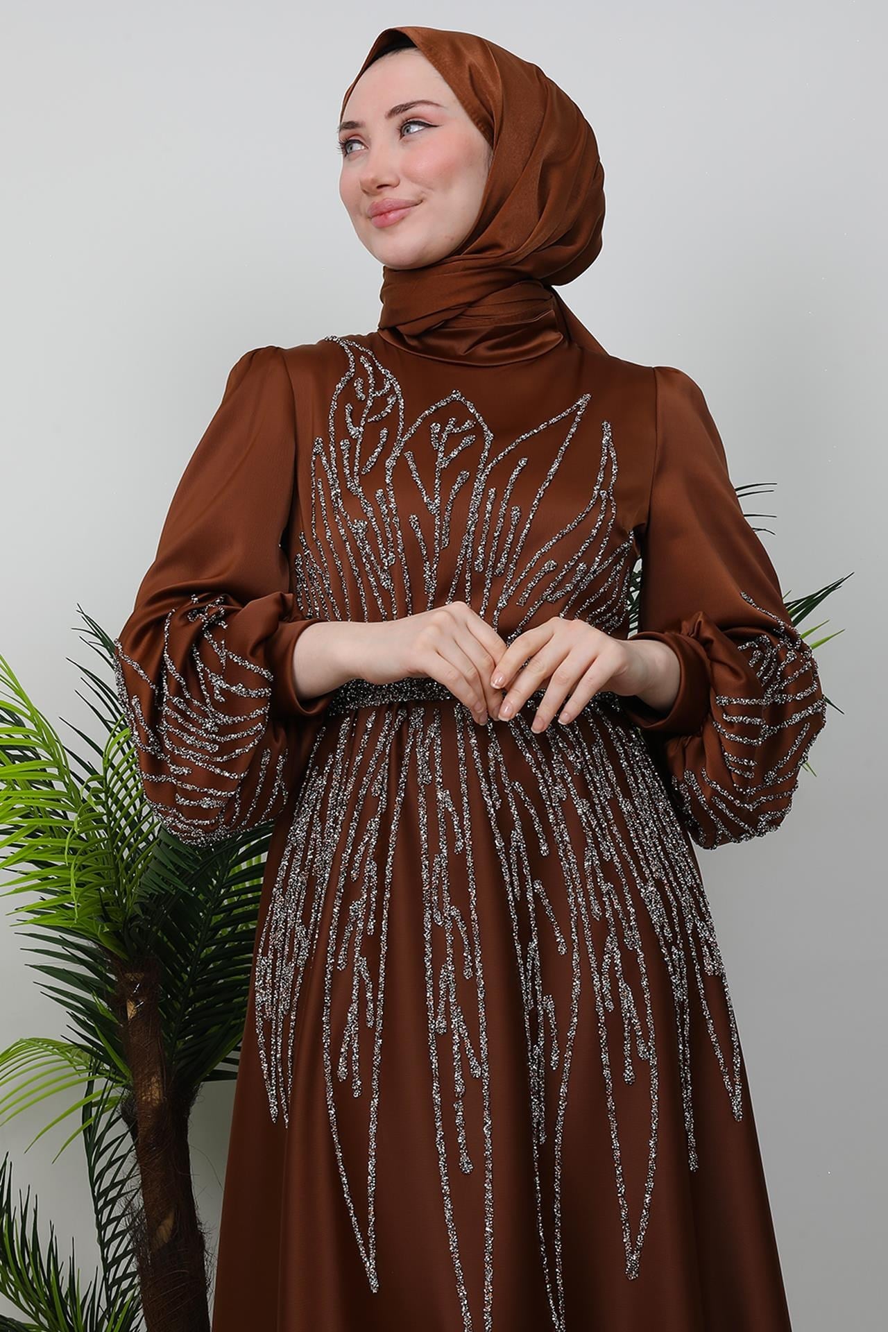 İkbal Taşlı Saten Abiye Taba