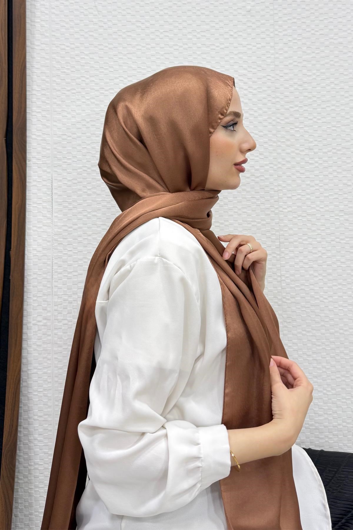 İnci Saten Şal Açık Kahve