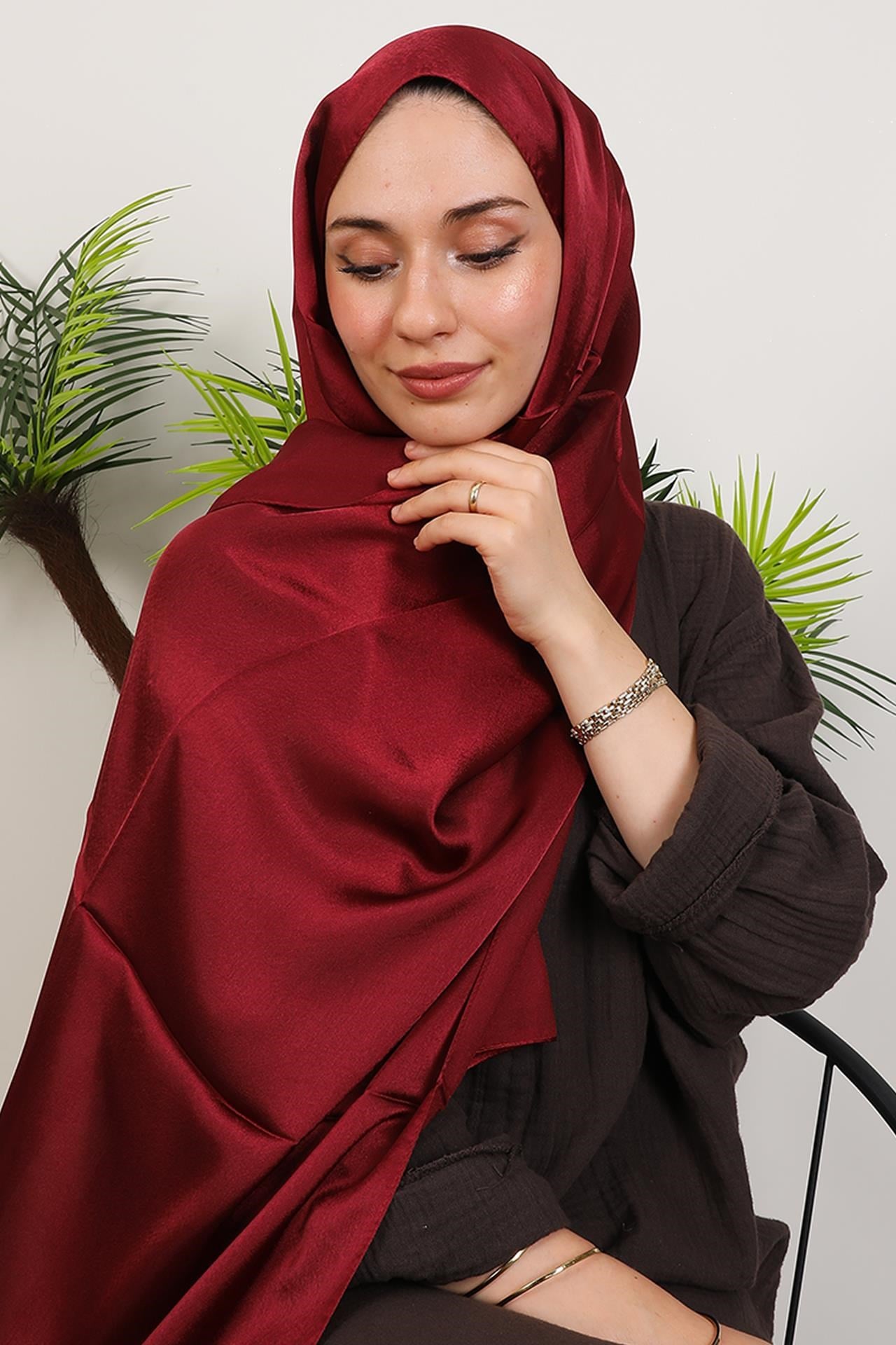 İnci Saten Şal Bordo