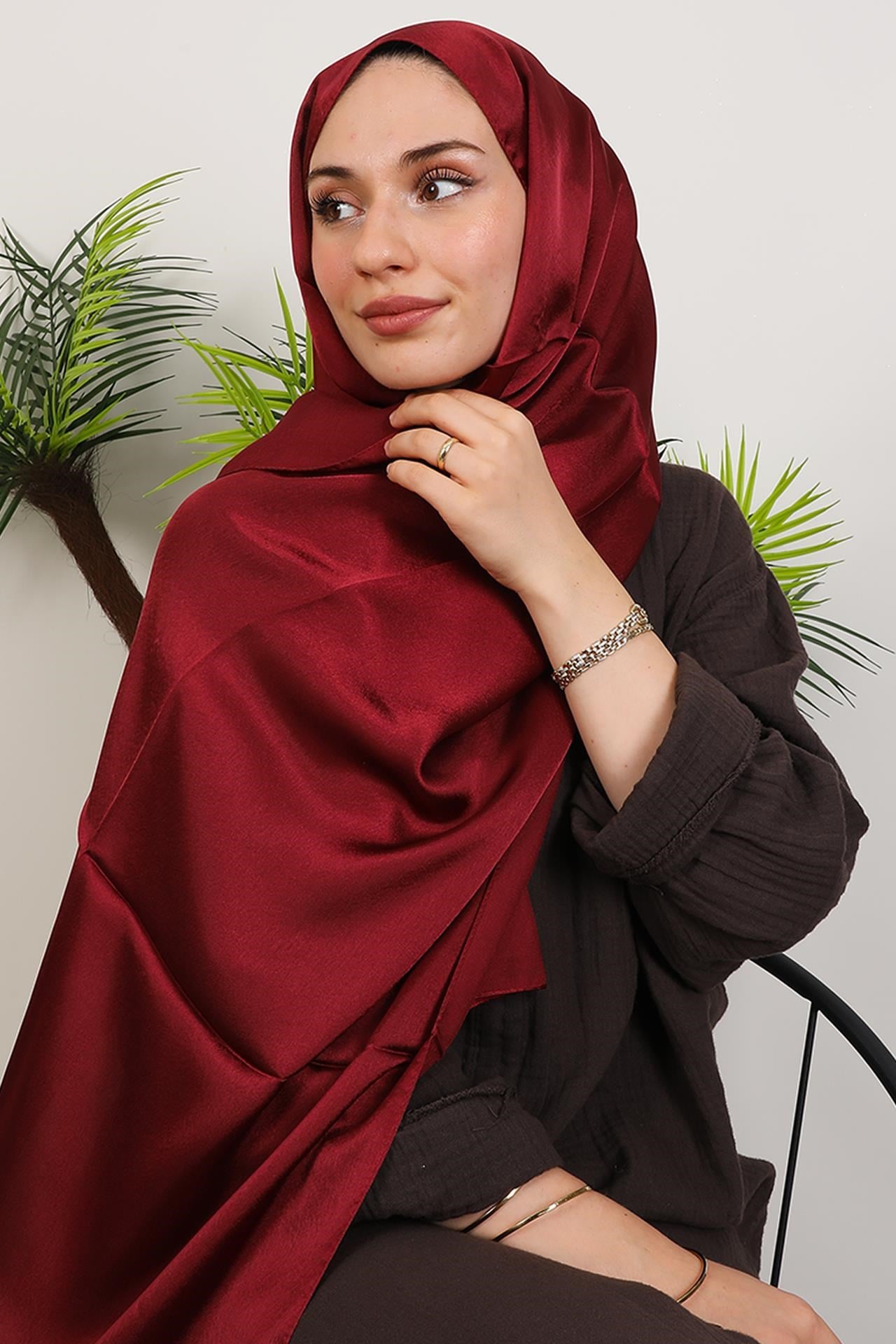 İnci Saten Şal Bordo