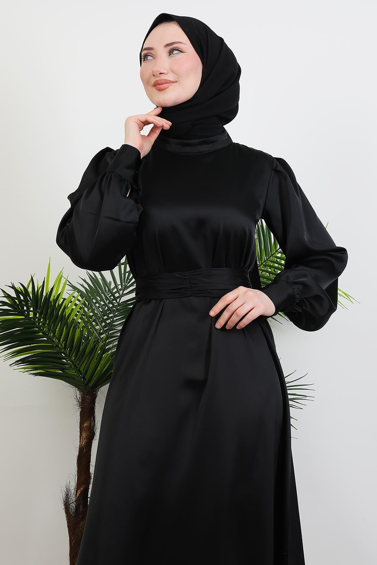Kemerli Saten Elbise Siyah