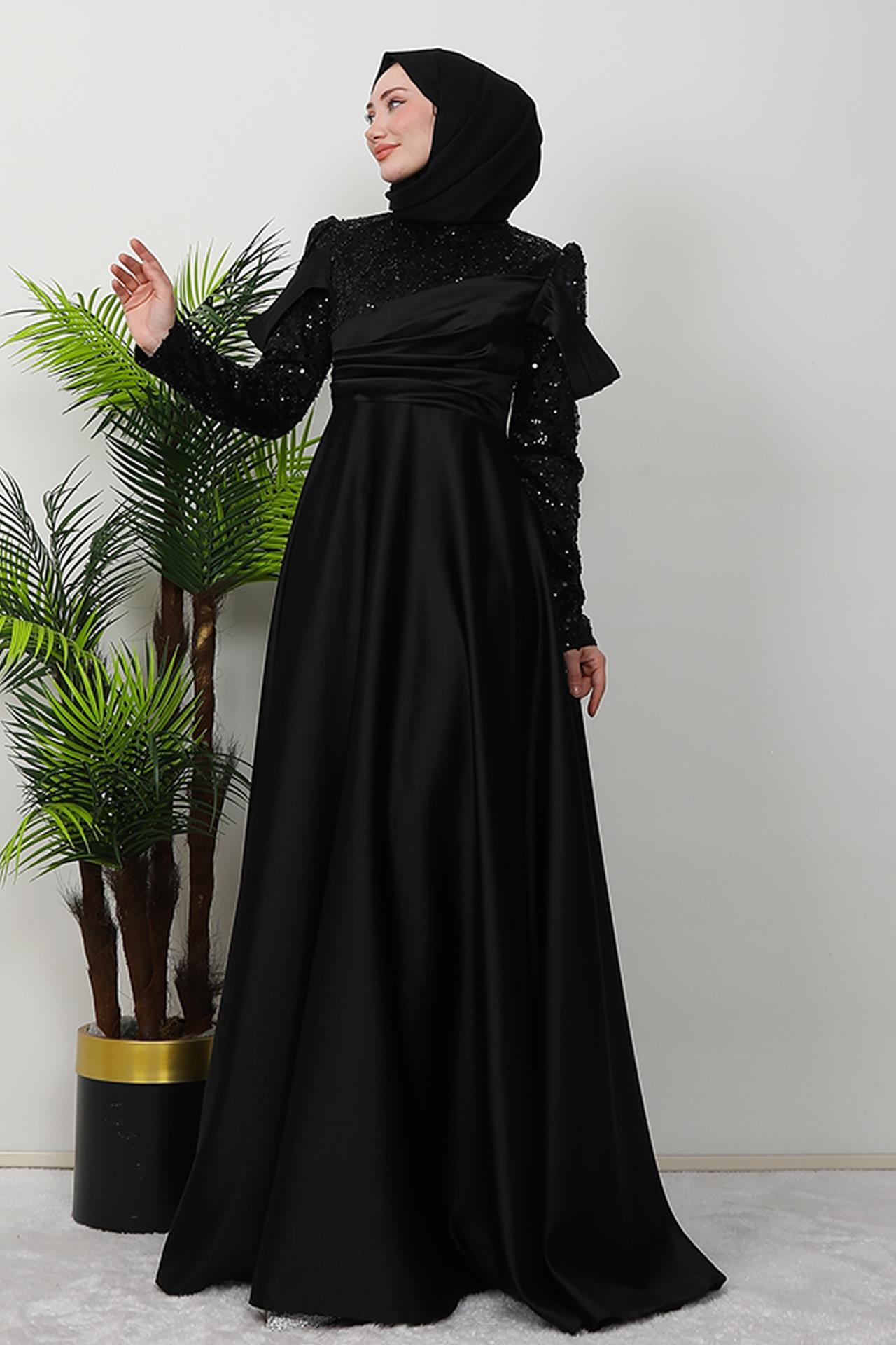 Kolu Drapeli Pullu Abiye Siyah