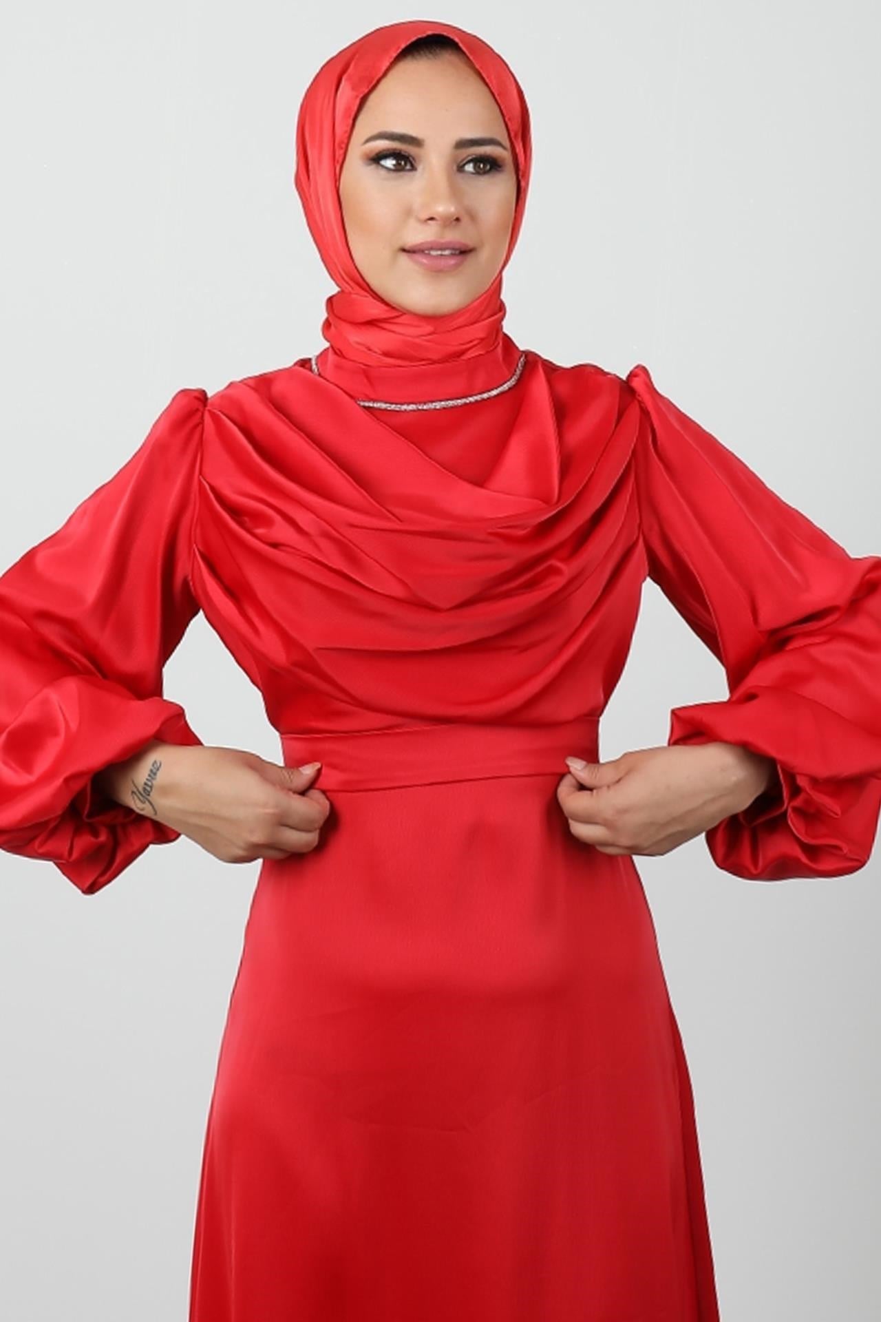 Kuyruklu Degaje Elbise Kırmızı