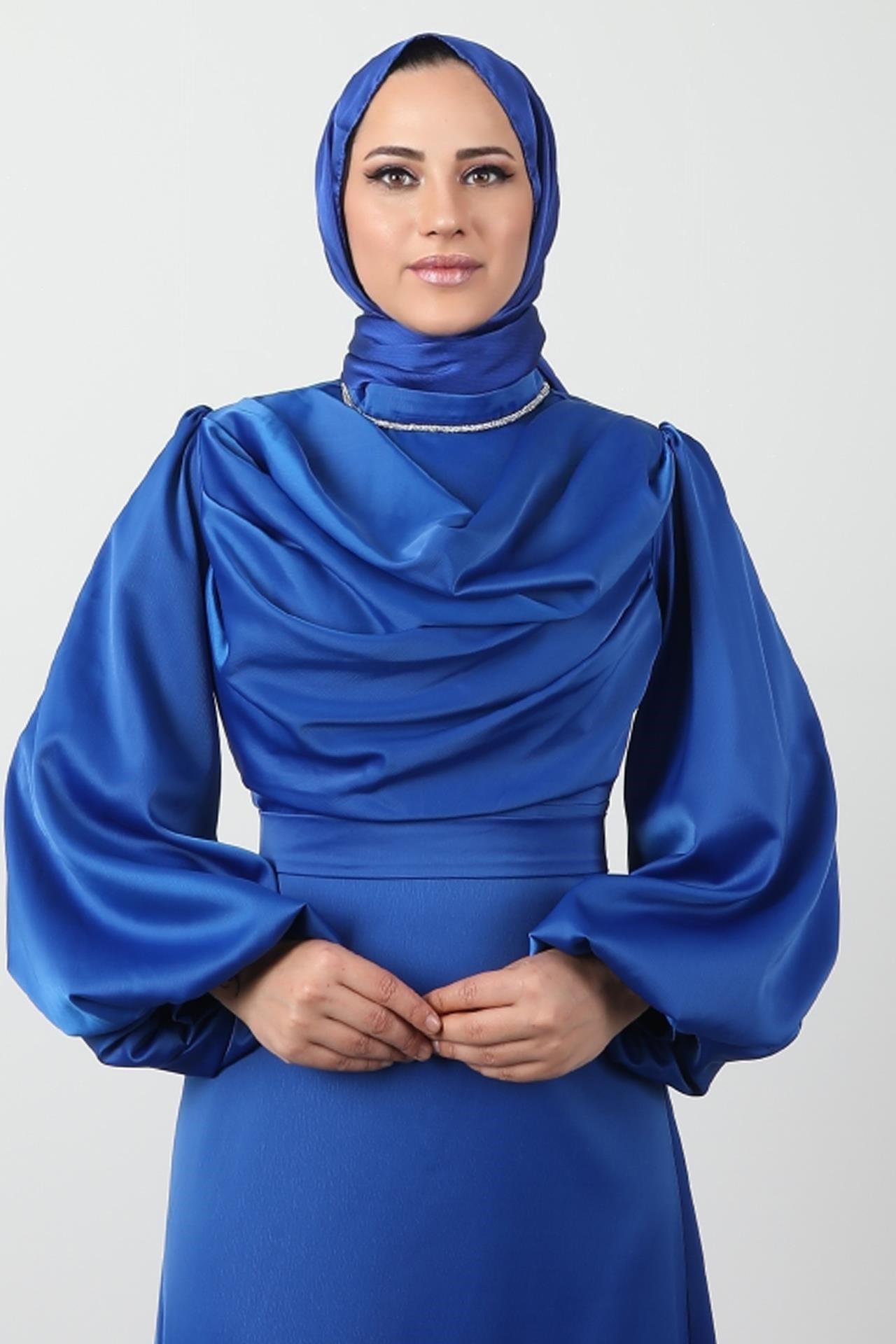 Kuyruklu Degaje Elbise Saks