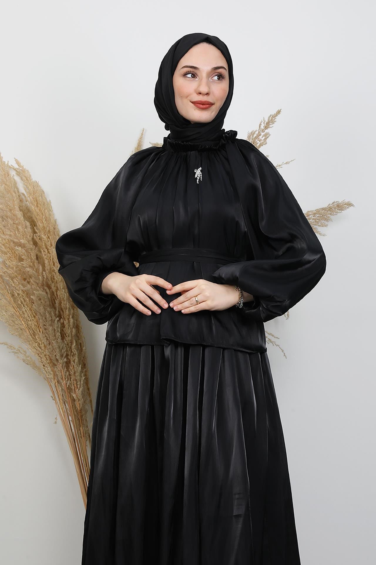 Layla Broş Takım Siyah