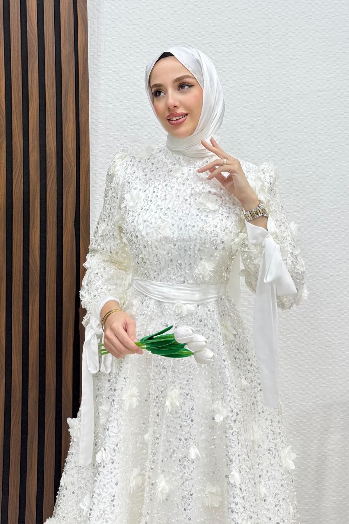 Liora İşleme Abiye Beyaz