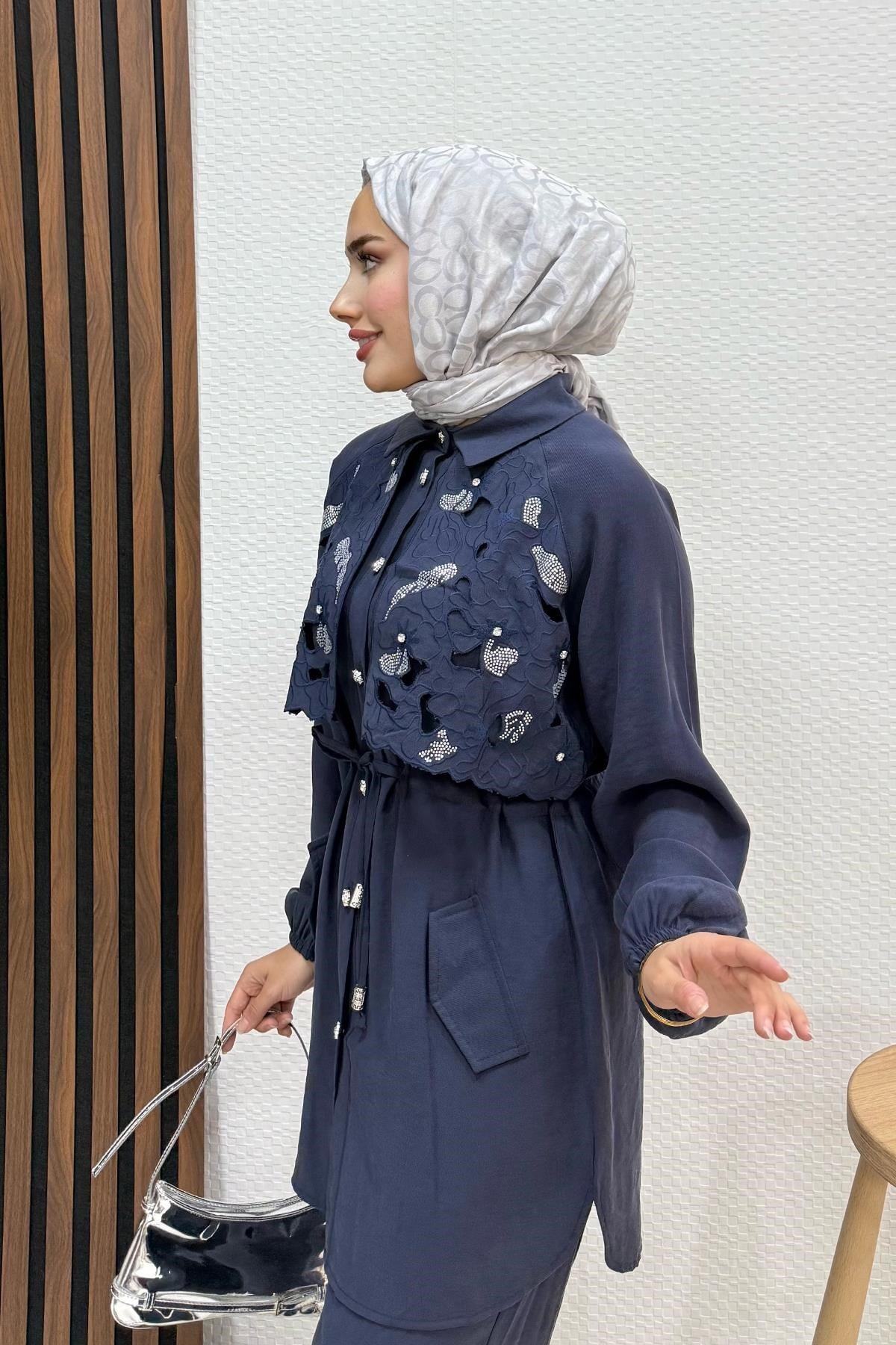 Lucy Beli Ayarlanabilir Takım Lacivert