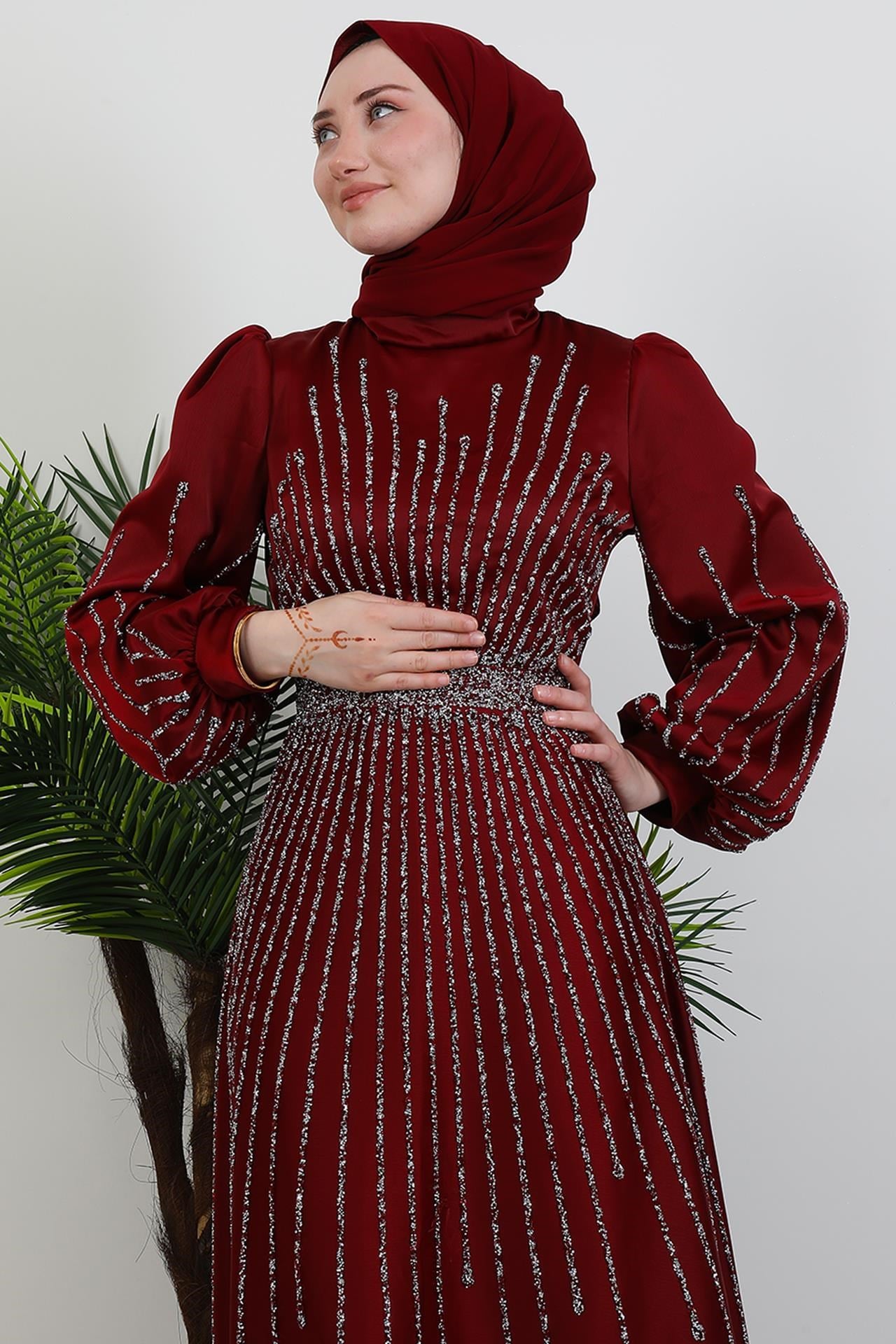 Madame Giyza Abiye Bordo