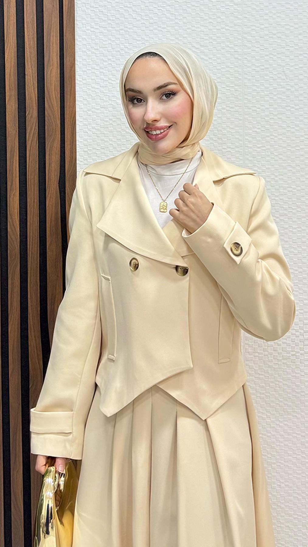 Naomi Etekli Takım Krem