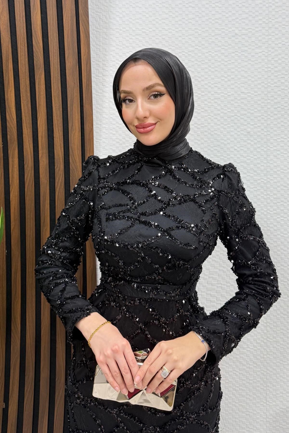 Nivana Pullu Tül Abiye Siyah