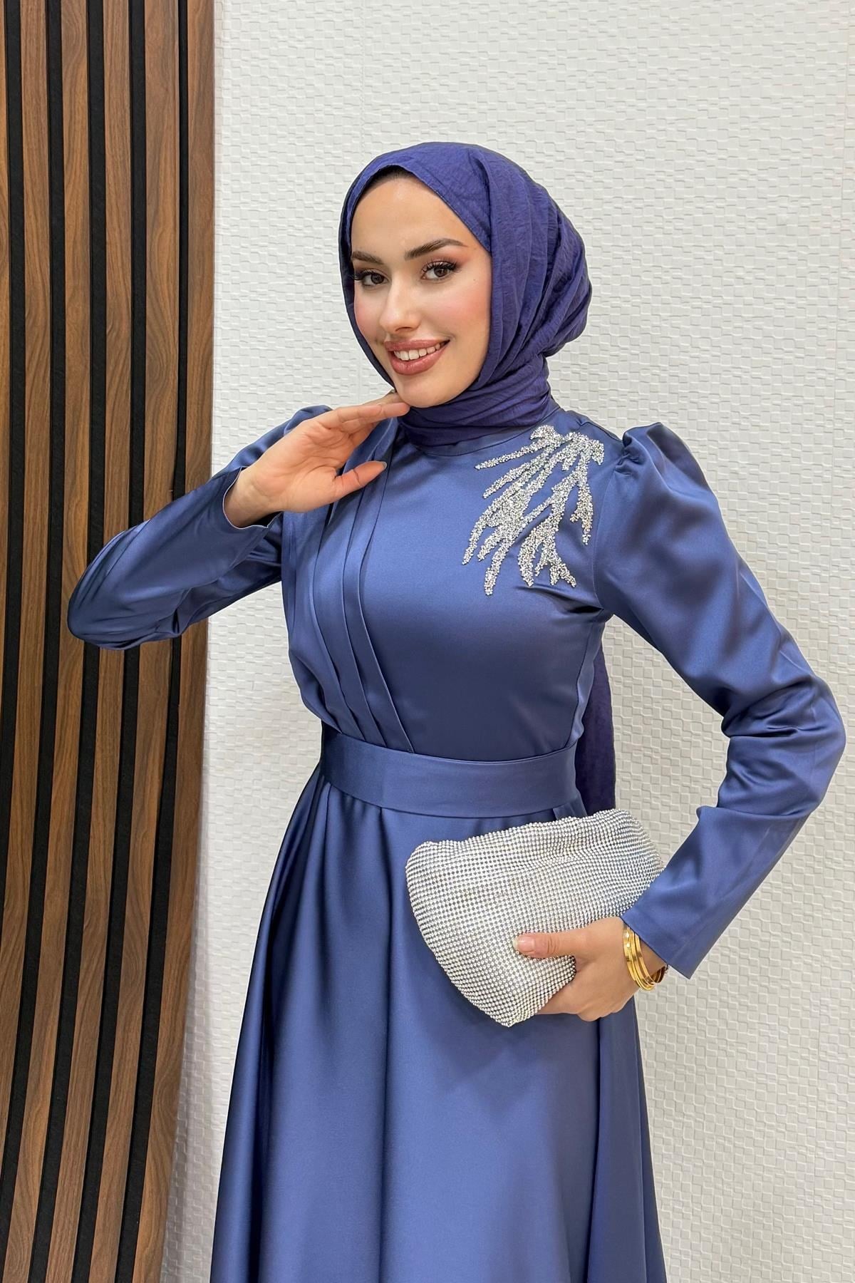 Omzu Taşlı Saten Abiye Koyu İndigo