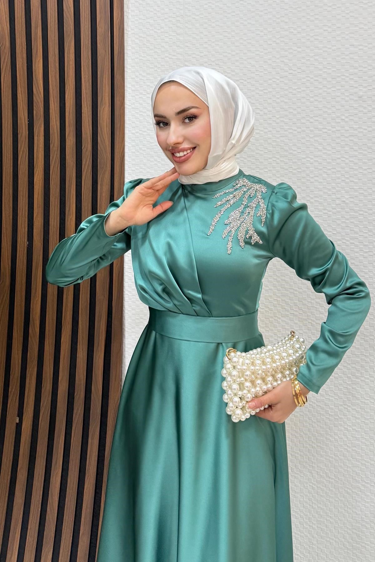 Omzu Taşlı Saten Abiye koyu Mint