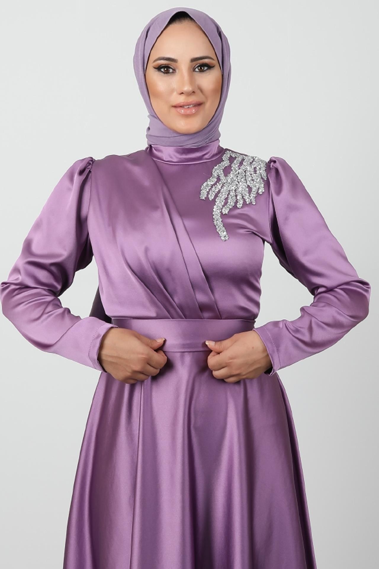 Omzu Taşlı Saten Abiye Lila