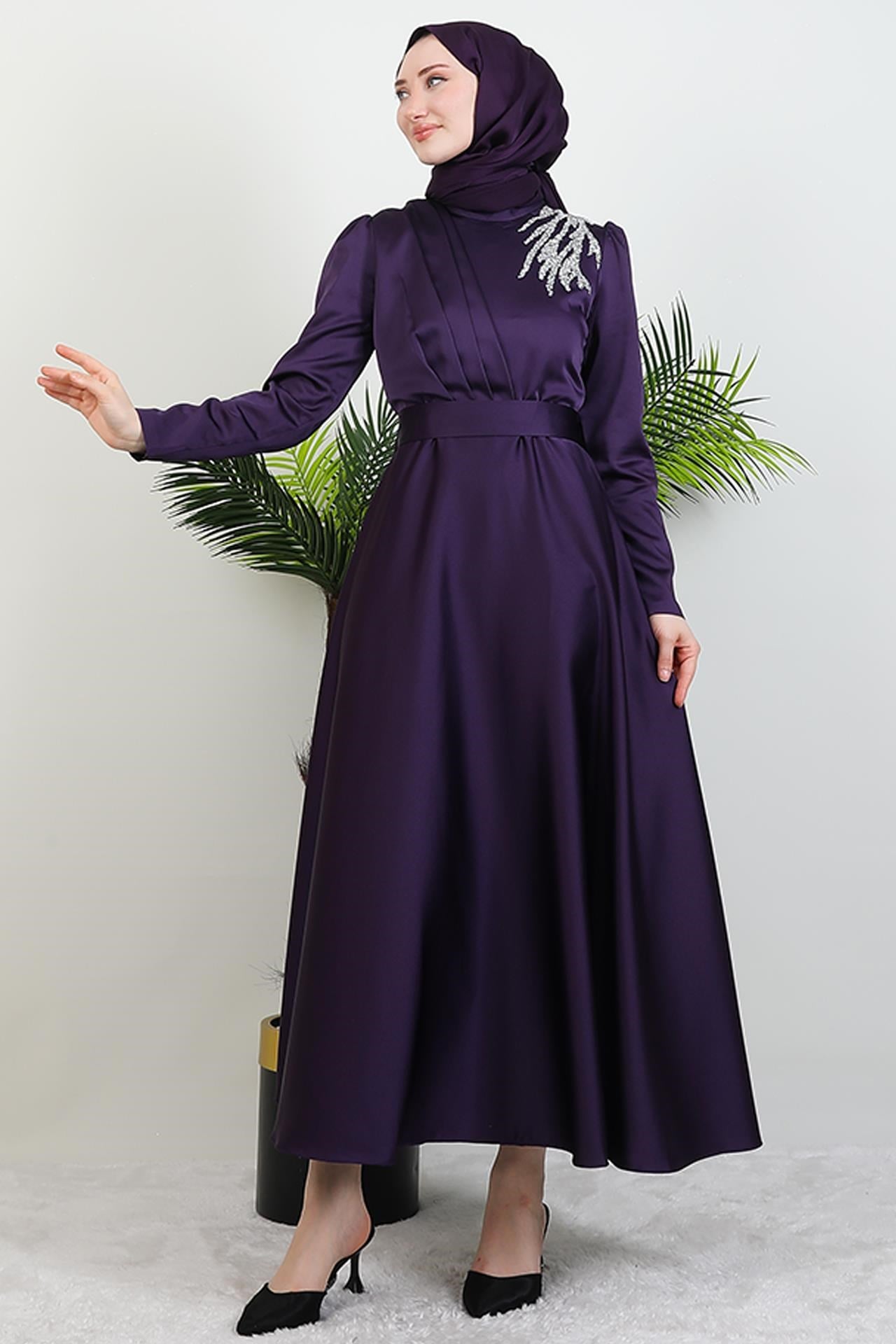Omzu Taşlı Saten Abiye Mor