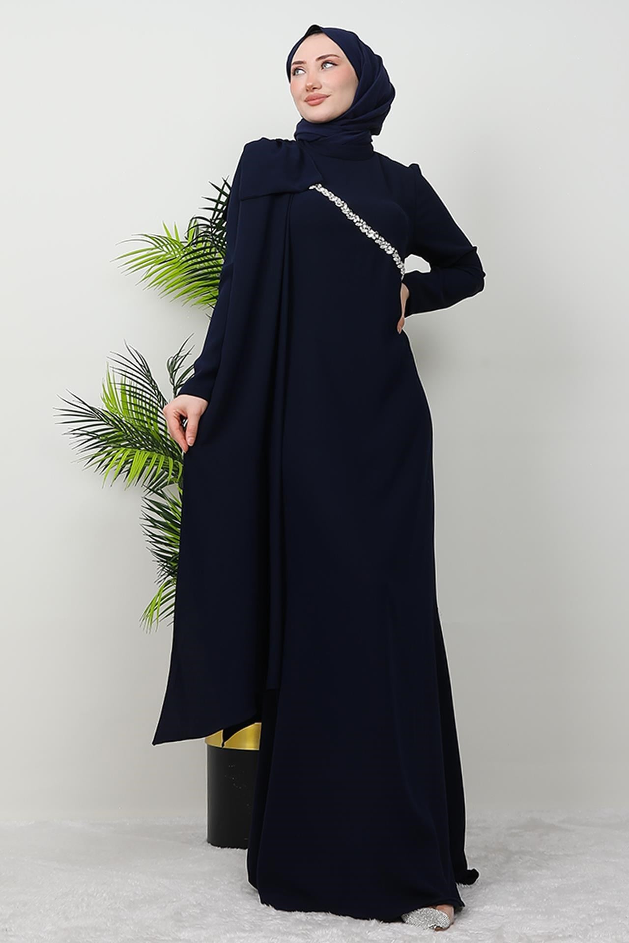 Özün Taşlı Abiye Koyu Lacivert