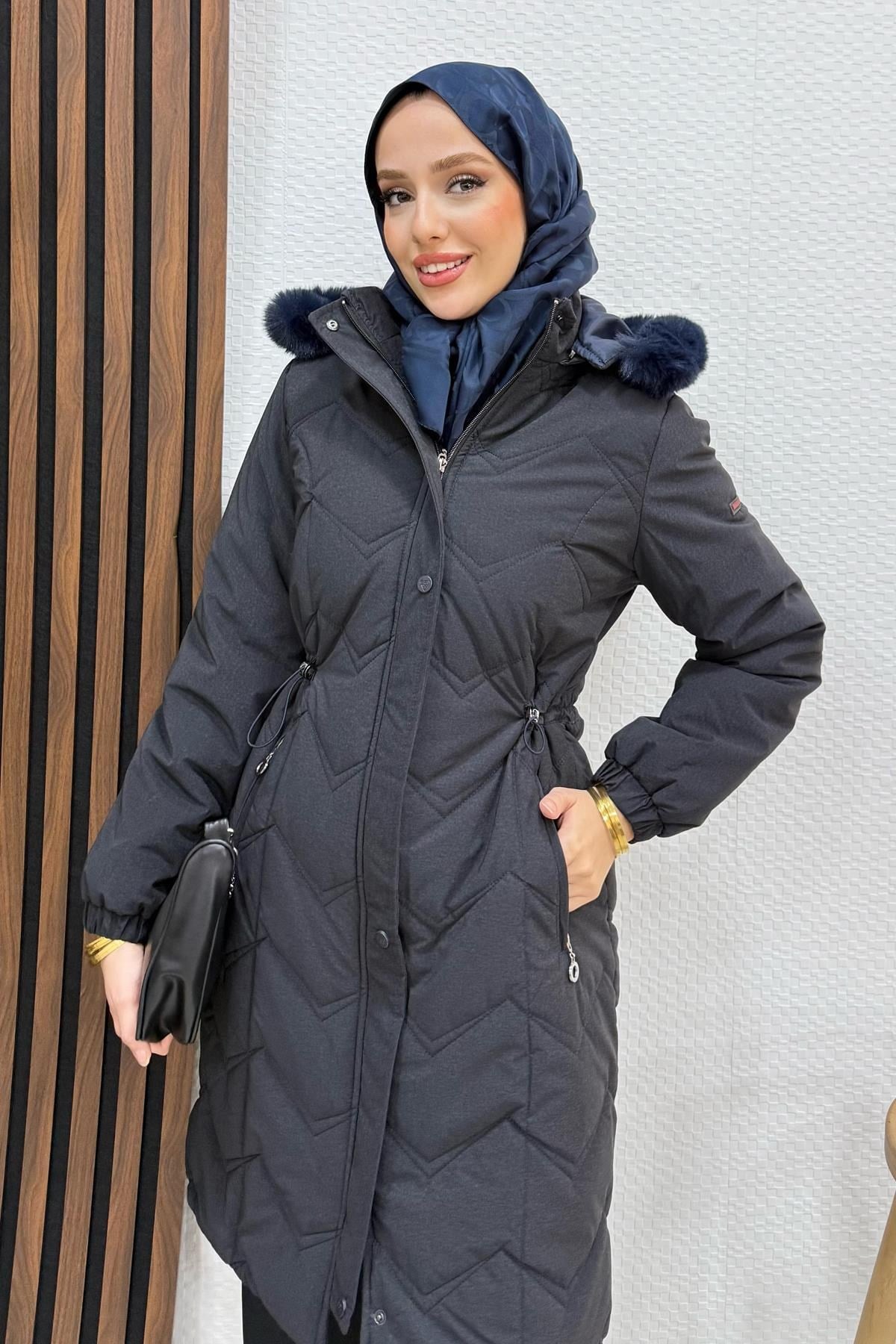 Pelit Kapitone Mont Lacivert