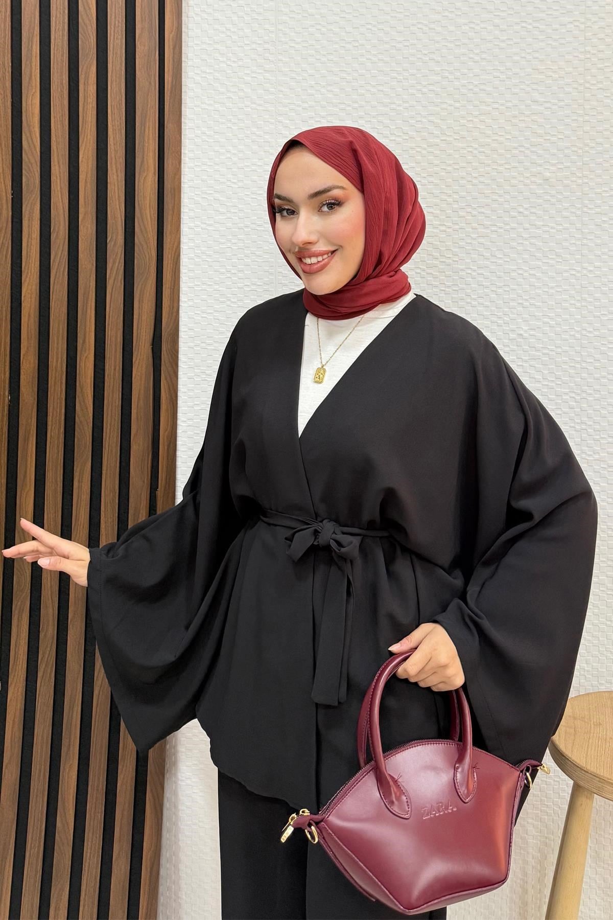 Salaş Model Takım Siyah