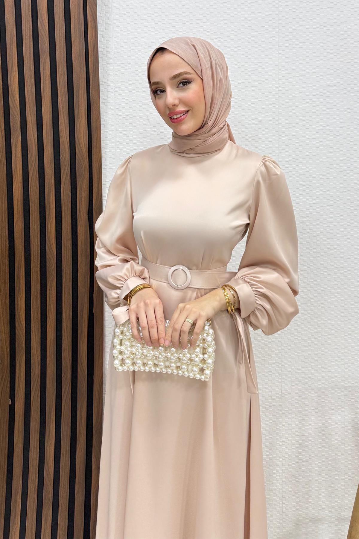 Saten Kemerli Elbise Gold