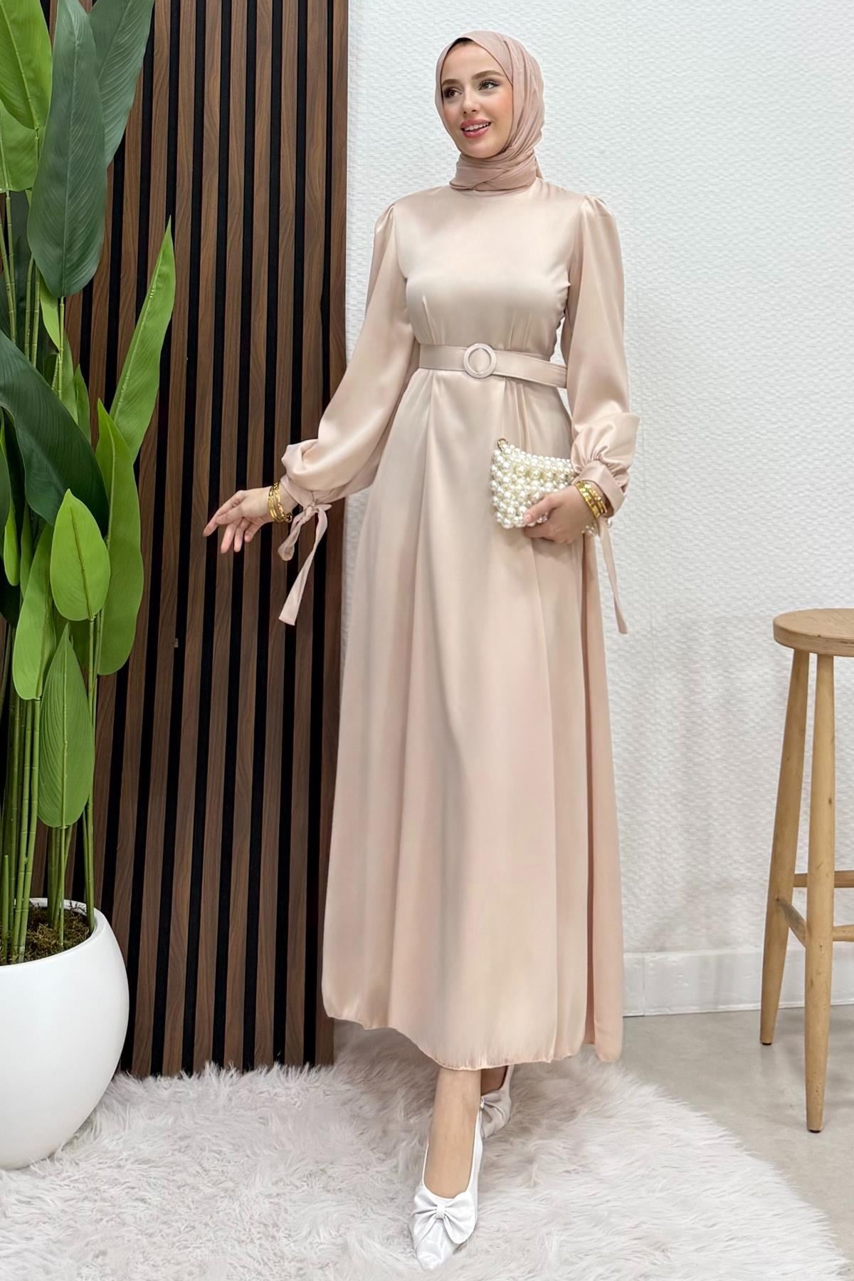 Saten Kemerli Elbise Gold
