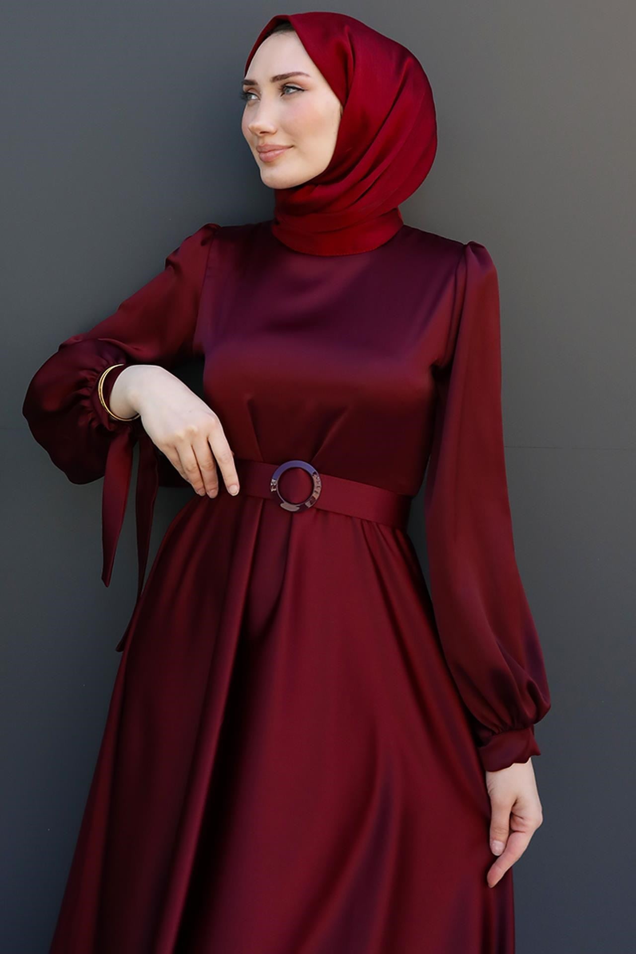 Saten Kemerli Elbise Koyu Bordo