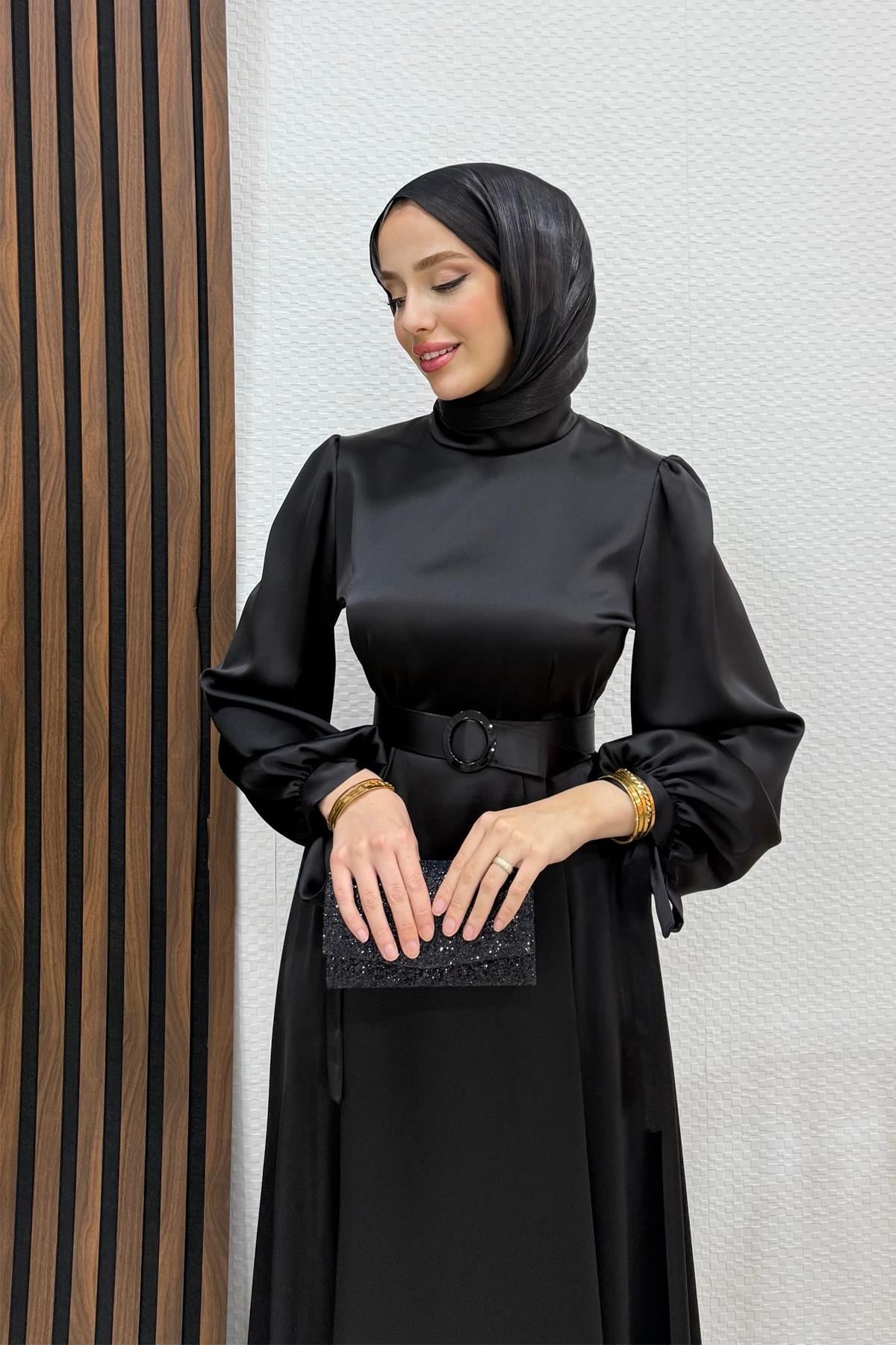 Saten Kemerli Elbise Siyah