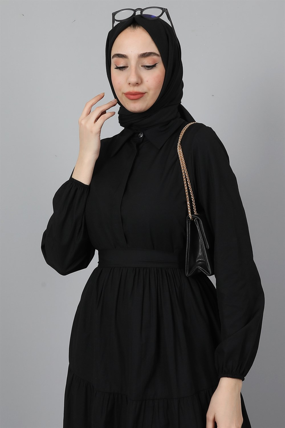 Standart Yaka Düğmeli Elbise Siyah