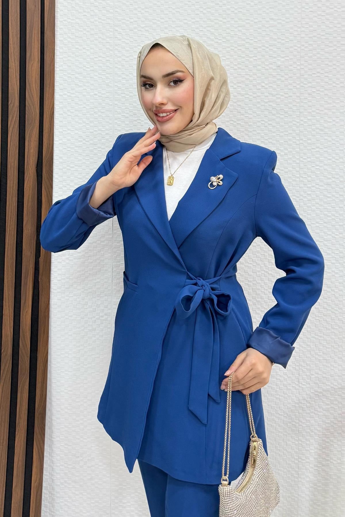 Taşlı Broşürlü Takım Koyu Mavi