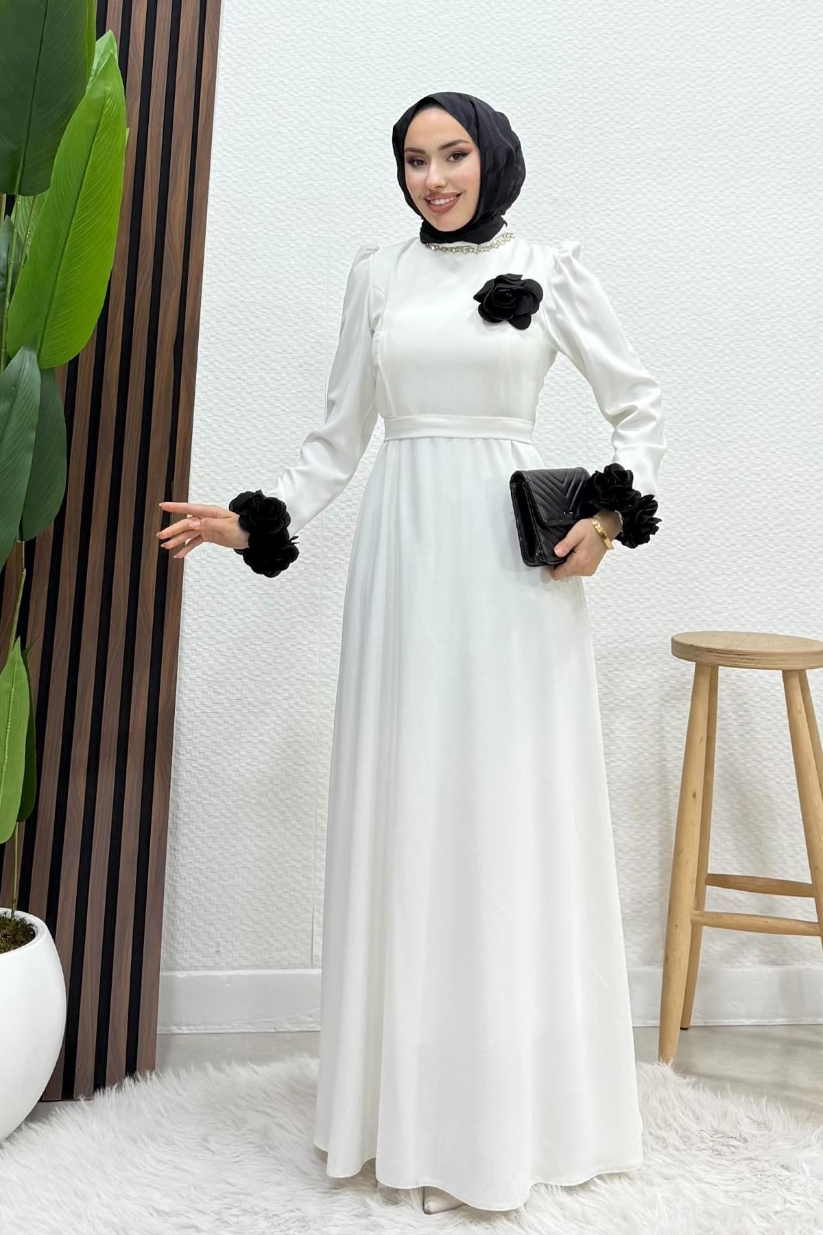 Taşlı Güllü Elbise Beyaz