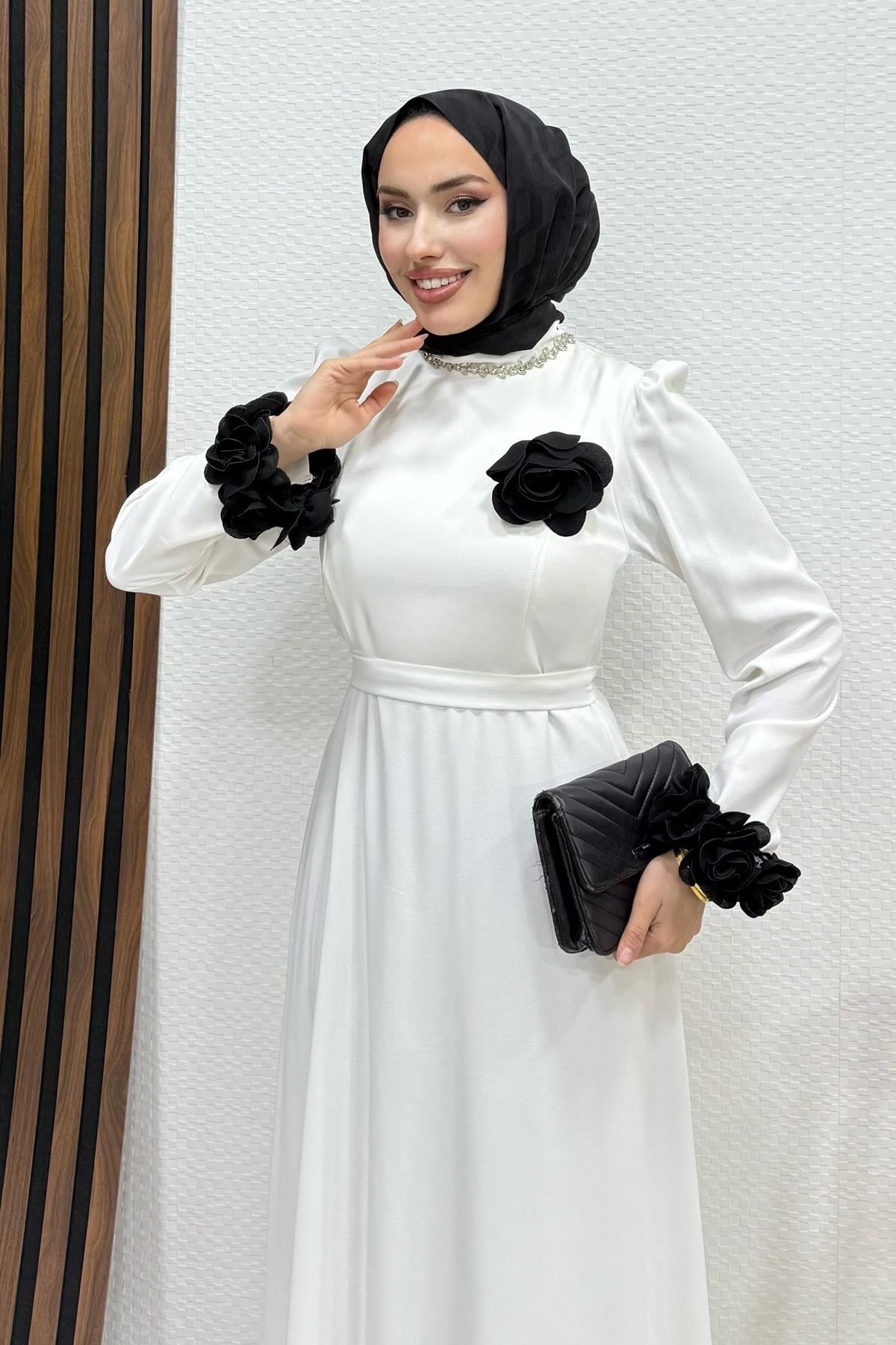 Taşlı Güllü Elbise Beyaz