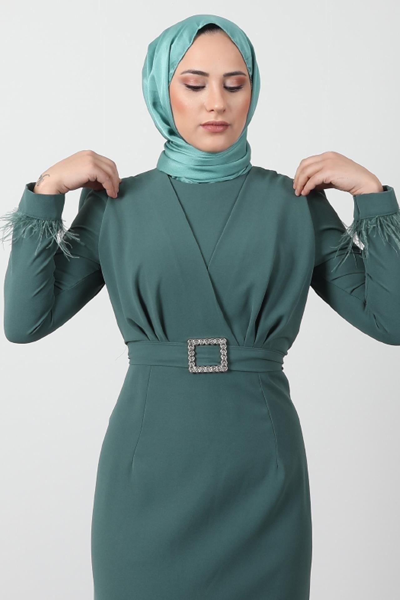 Tüy Detay Tesettür Elbise Koyu Mint
