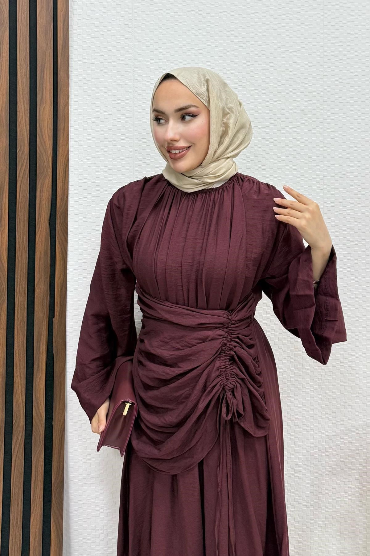 Yakası Önü Büzgülü Elbise Mürdüm