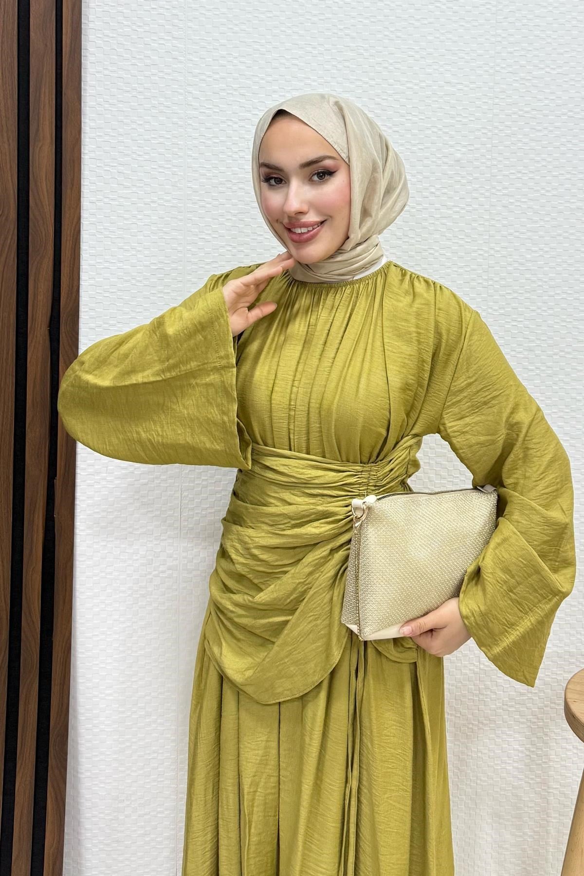 Yakası Önü Büzgülü Elbise Yağ Yeşil