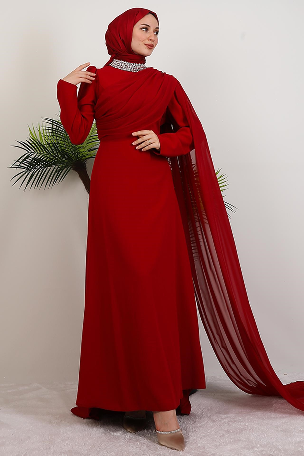 Yakası Taşlı Elbise Bordo