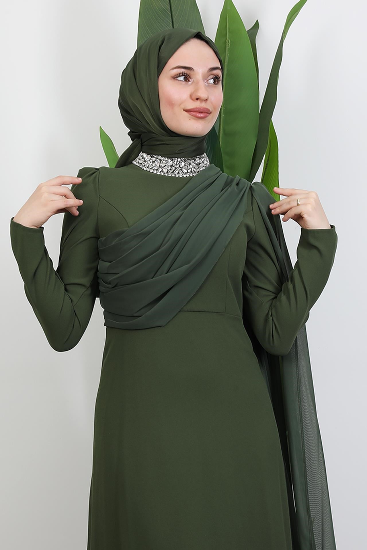 Yakası Taşlı Elbise Haki
