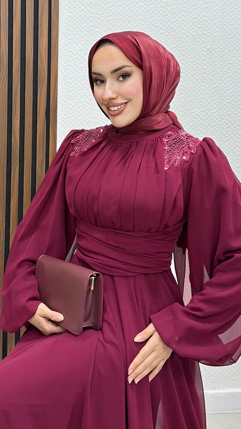 Yaprak İşleme Tül Abiye Bordo