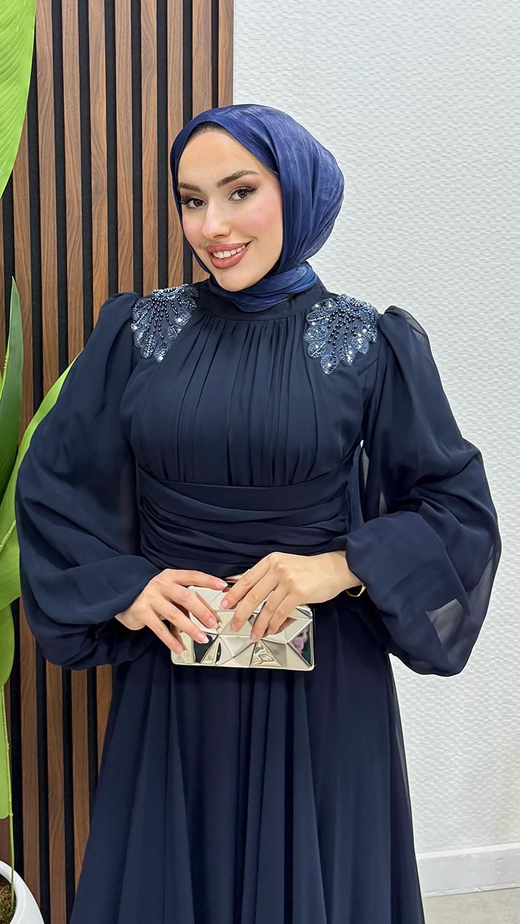 Yaprak İşleme Tül Abiye Lacivert